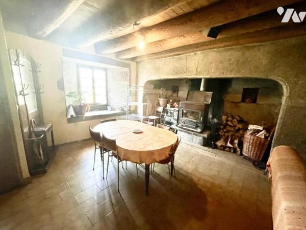 CORPS DE FERME  PEYRE EN AUBRAC