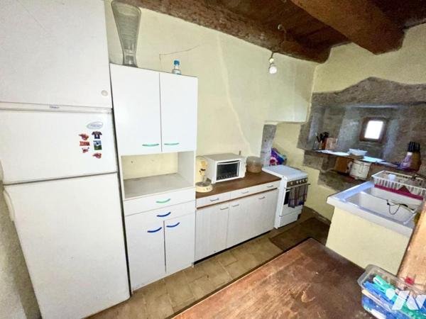 CORPS DE FERME  PEYRE EN AUBRAC