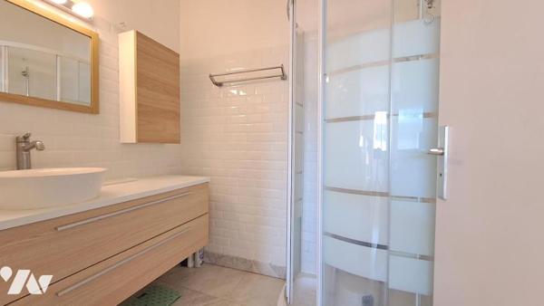 APPARTEMENT T2 + GARAGE ET CAVE