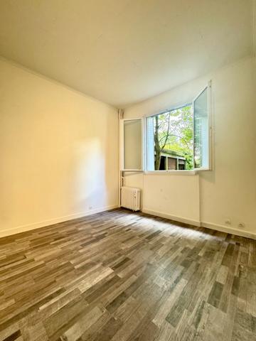 À VENDRE – Charmant Appartement T2 rénové de 42 m² à Ris-Orangis, Quartier des Oiseaux