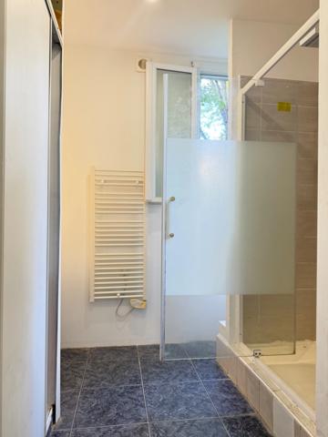 À VENDRE – Charmant Appartement T2 rénové de 42 m² à Ris-Orangis, Quartier des Oiseaux