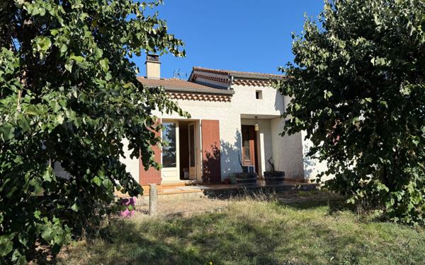 Maison à vendre    3 pièces •  Saint-Étienne-de-Fontbellon