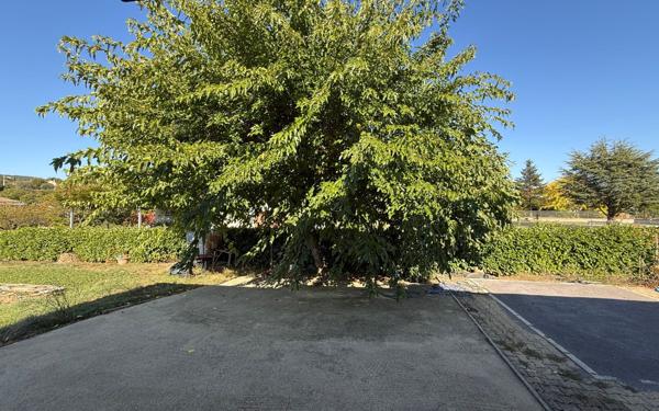 Maison à vendre    3 pièces •  Saint-Étienne-de-Fontbellon