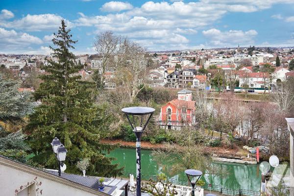 Terrain à bâtir 239,18 m²  Face Marne