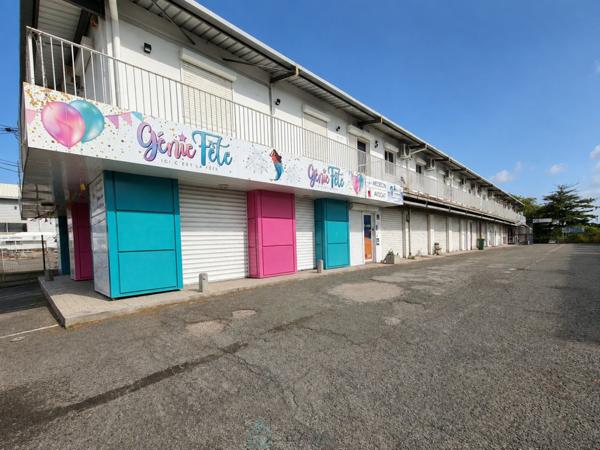 Local commercial / professionnel à Baillif