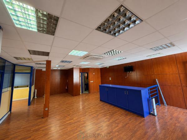 Local commercial / professionnel à Baillif