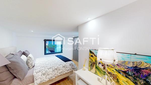 SPLENDIDE MAISON CONTEMPORAINE A DEUX PAS DE LA FRONTIERE SUISSE