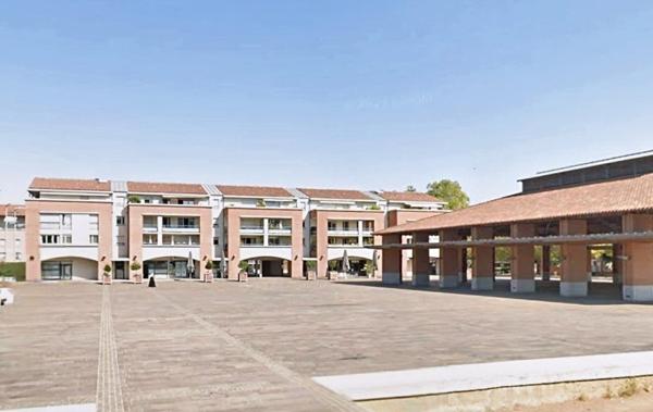 Appartement T2 de 47m² au 1er étage avec ascenseur, terrasse et garage à vendre au centre-ville de Castanet-Tolosan