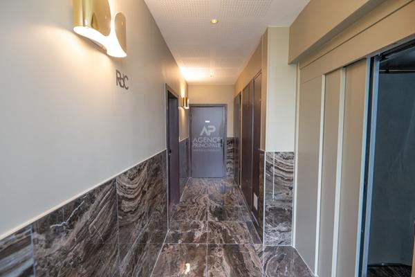 Appartement 1 pièce de 40m2 à Saint Germain en Laye €379 000 ** - Référence 16888