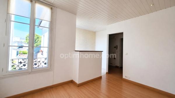 Appartement à vendre 2 pièces VILLEJUIF (94)