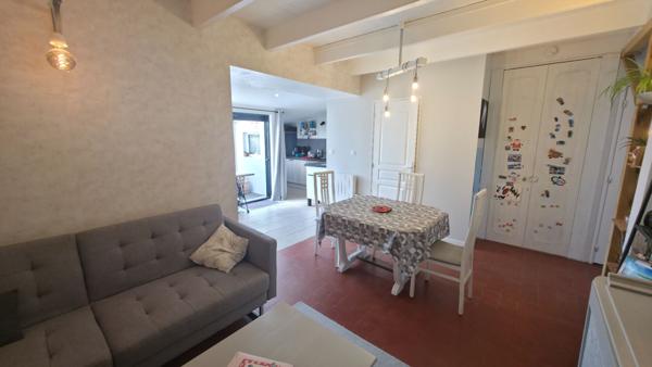 Maison 2 chambres avec vie de plain-pied, jardin, entièrement rénovée à Montoir de Bretagne.