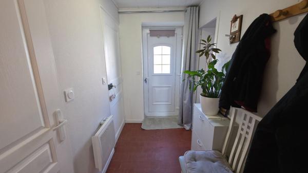 Maison 2 chambres avec vie de plain-pied, jardin, entièrement rénovée à Montoir de Bretagne.