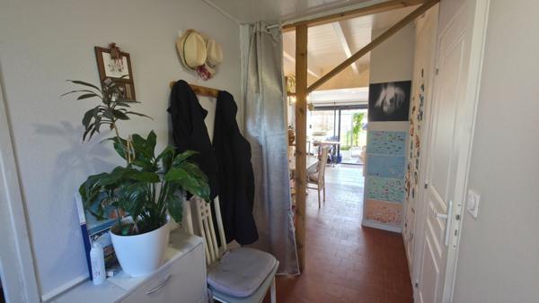 Maison 2 chambres avec vie de plain-pied, jardin, entièrement rénovée à Montoir de Bretagne.