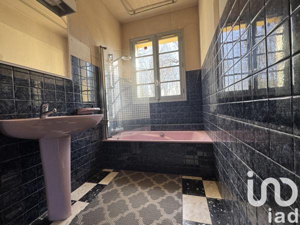 Maison à vendre 8 pièces 129 m² Saint-Denis-Lanneray