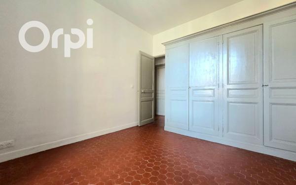 Maison à vendre    4 pièces • 109,72 m2 Saint-Martin-de-Crau