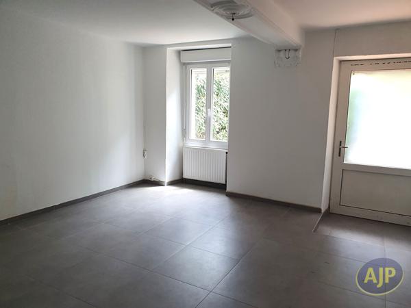 Carquefou : 915 € - AJP Immobilier Carquefou