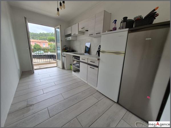 Appartement à LE LUC, 83340 - 3 pièces 62m²