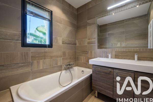 Maison à vendre 6 pièces 136 m² La Colle-sur-Loup