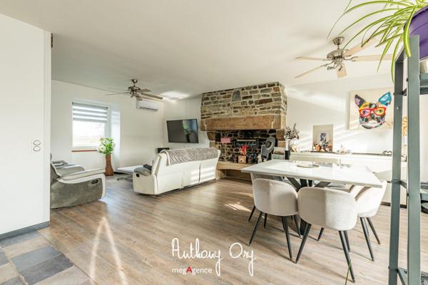 Maison à VIRE NORMANDIE, 14500 - 9 pièces 258m²