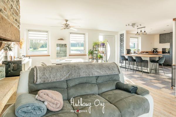 Maison à VIRE NORMANDIE, 14500 - 9 pièces 258m²