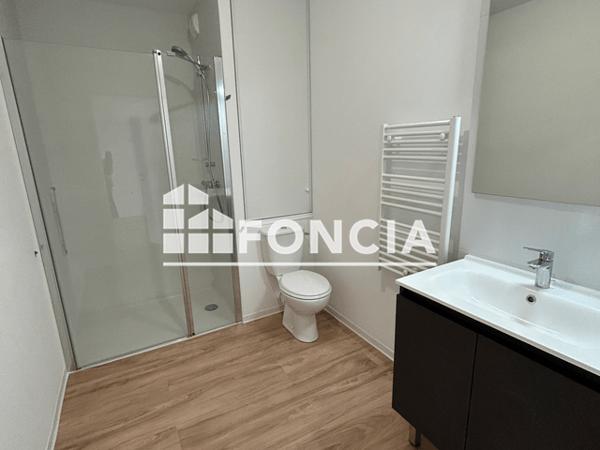Location Appartement 2 pièces 37.6 m² - RESIDENCE PATIO HERMINE La Roche S/ Yon 85000