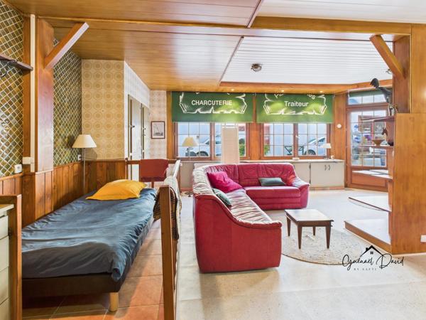 APPARTEMENT AVEC COUR EN PLEIN CŒUR DU CENTRE HISTORIQUE