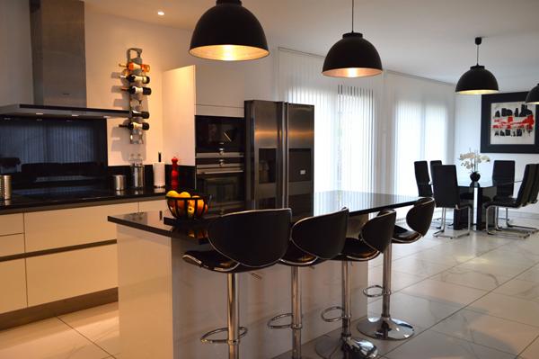 Villa Contemporaine de Plain-Pied à Soustons 7 pièce(s) 175 m2