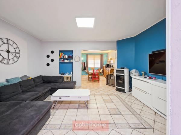 MAISON DE VILLE DE 146 M² – 4 CHAMBRES – BUREAU – COUR ET JARDIN