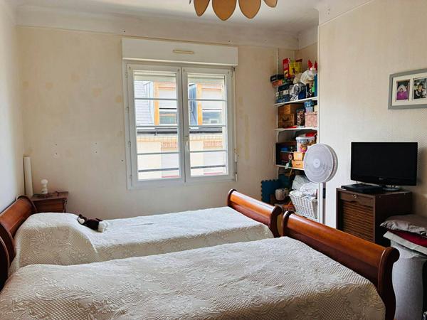 Appartement spacieux 3 chambres.146m²