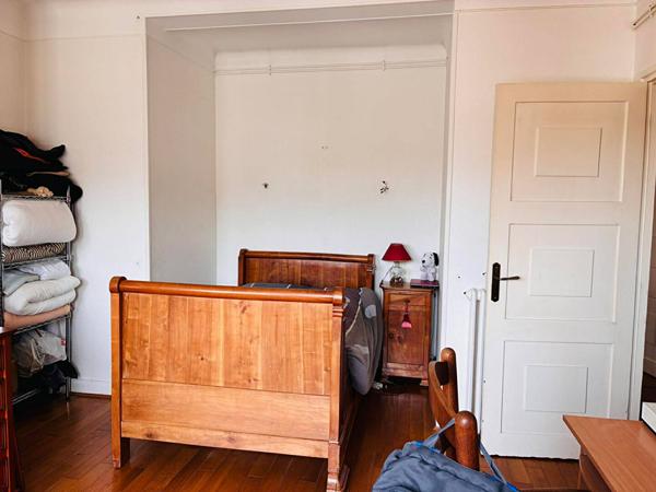 Appartement spacieux 3 chambres.146m²