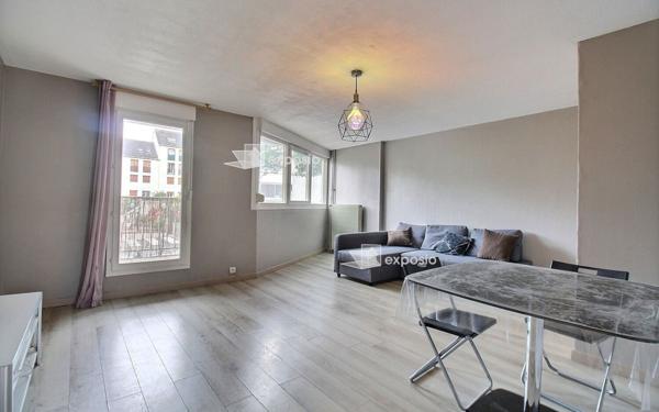 Appartement à vendre    2 pièces • 47,13 m2 Courcouronnes