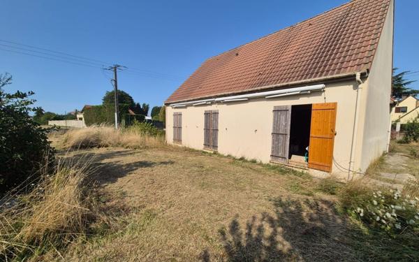 Maison à vendre    1 pièce •  Jouy-le-Châtel