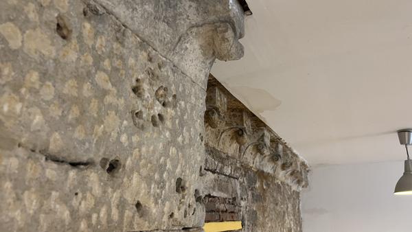 Avallon (89200) AVALLON (89) Appartement de caractère d'environ 92.94 M2 Carrez + 27.92 M2 avec trois chambres