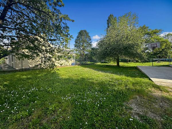 Terrain Lardy 685 m2