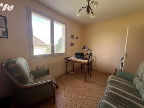 LA FERTE MACE, proche ville, maison 3ch, sous-sol