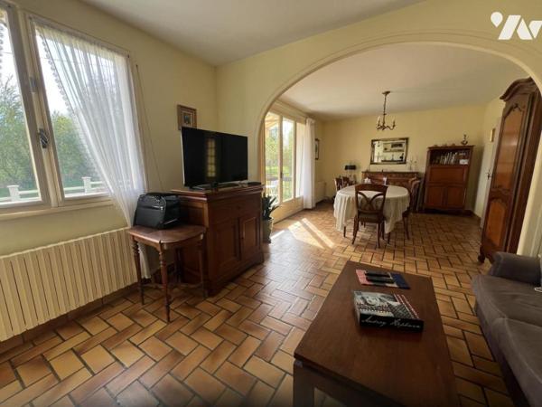 LA FERTE MACE, proche ville, maison 3ch, sous-sol