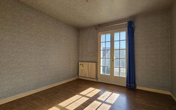 Maison à vendre    5 pièces •  Saint-Marcel