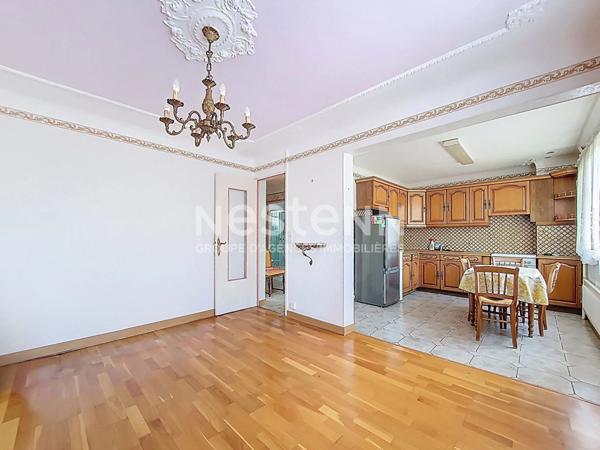 Maison de charme années 60 avec jardin et dépendance ? Fort potentiel à Morangis