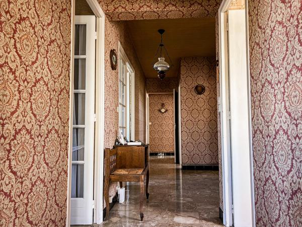 Maison familiale des années 70 avec jardin arboré à 10 min de Poitiers Sud