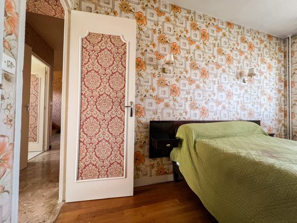Maison familiale des années 70 avec jardin arboré à 10 min de Poitiers Sud
