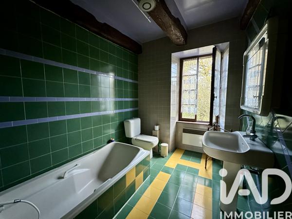 Maison à vendre 7 pièces 238 m² Guilliers