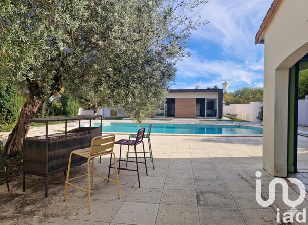 Maison à vendre 7 pièces 242 m² Poitiers