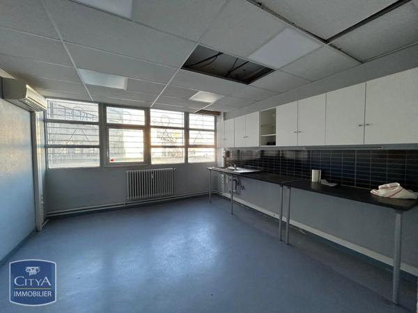 Local commercial à vendre 405m²