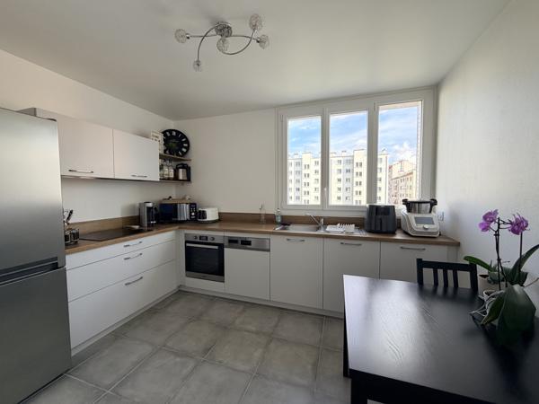 Appartement 2 pièces - 53 m² Exclusivité efficity