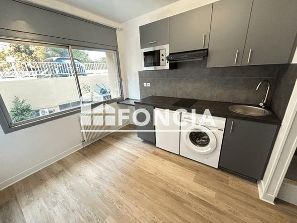 Location Studio 12.17 m² - RESIDENCE LE MUSSET Marseille 13008
