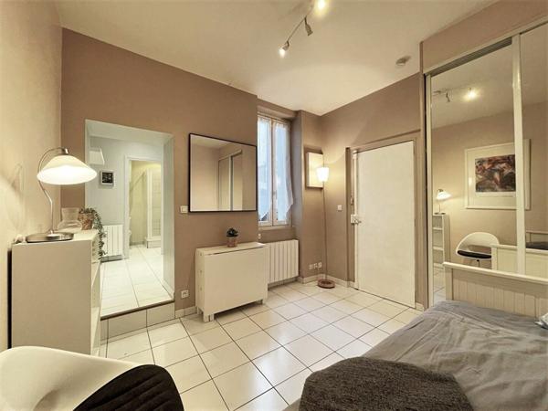 Appartement à louer    1 pièce •    Toulouse