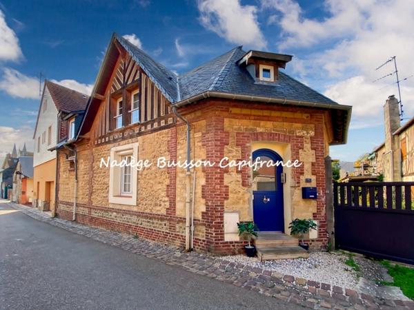 À vendre à DIVES SUR MER Maison de ville de charme de 112 m² avec 2 appartements