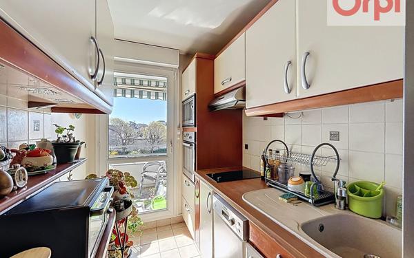 Appartement à vendre    3 pièces • 64,08 m2 Choisy-le-Roi