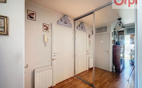 Appartement à vendre    3 pièces • 64,08 m2 Choisy-le-Roi