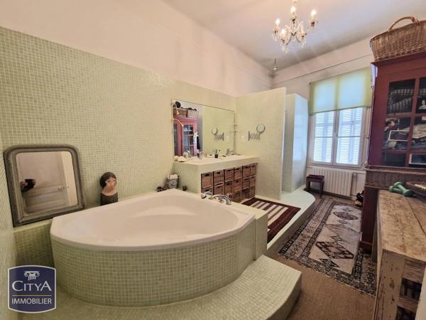 Appartement à vendre 5 pièces 171m² Saumur (49400)